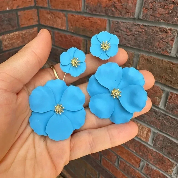 Blue Blossom Flower Earrings - Picture 1 of 7